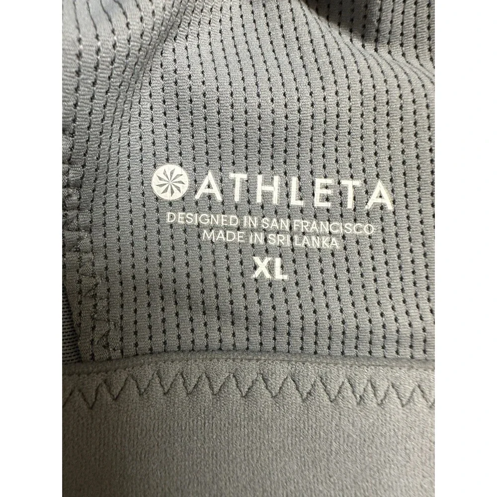 Athleta Sports Bra Women's XL Gray Camo All In Athletic Gym Workout Yoga w/ Pads
